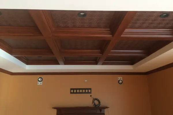 coffered_ceiling_in_living_room